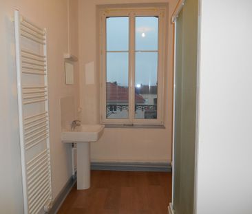 Location Appartement 2 pièces 42m² - Photo 2