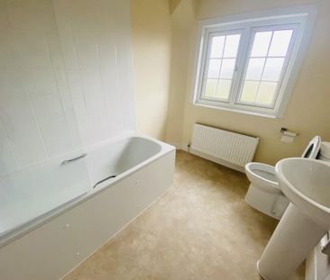 2 bedroom semi-detached house to rent - Photo 2