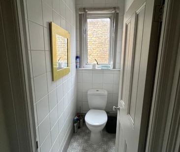 Room in a Shared House, Streatham Common South, SW16 - Photo 4