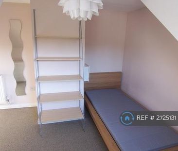 1 bedroom in a house share to rent - Photo 6