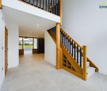 5 bedroom detached house to rent - Photo 4