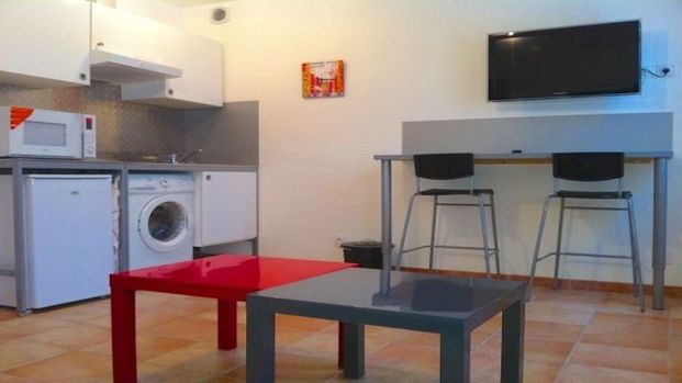 STUDIO ETUDIANT (e) DE 21m2 MEUBLÉ ET ÉQUIPÉ - Photo 1