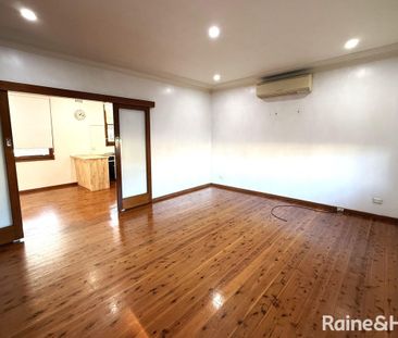 Charming Two-Bedroom Haven - Photo 1