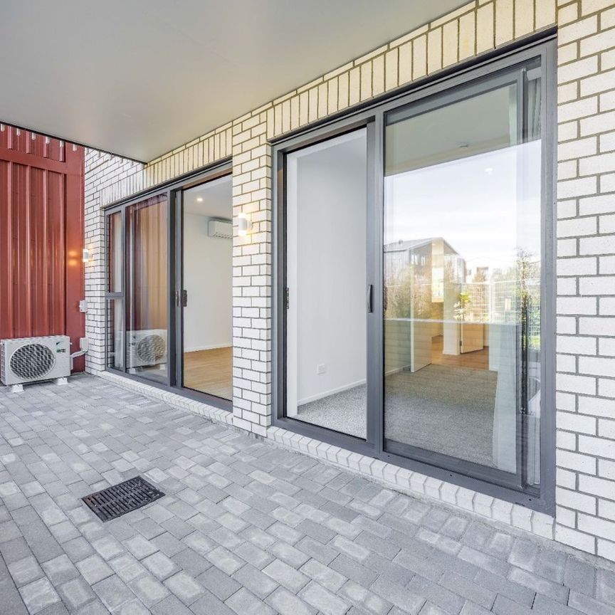 4/24 Peihana Road Hobsonville - Photo 1