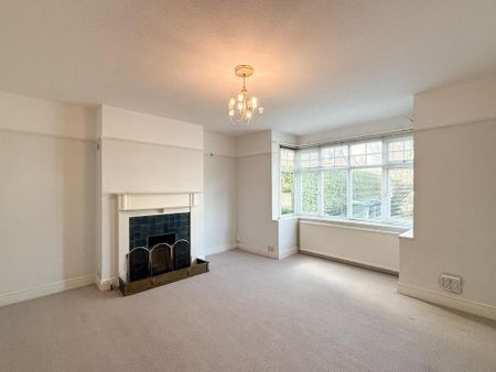 4 bedroom semi-detached house to rent - Photo 3