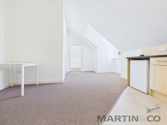 1 bedroom flat to rent - Photo 1
