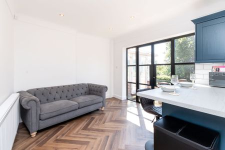 Knowsley Park Lane, Prescot - Photo 5