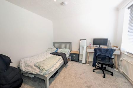 The Avenues, Norwich - Photo 4