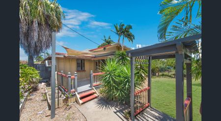 Charming Queensland Unit in West End - Photo 4