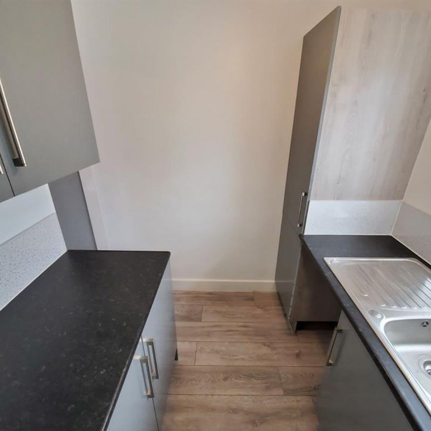 1 bedroom Flat To Let - Photo 1