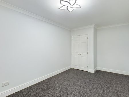 3 bedroom apartment to rent - Photo 5