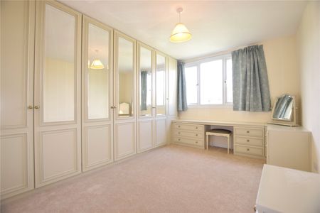 2, Fosse Way, Garforth, Leeds, West Yorkshire, LS25 2JE - Photo 4