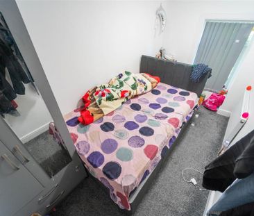 4 bedroom house to rent - Photo 5