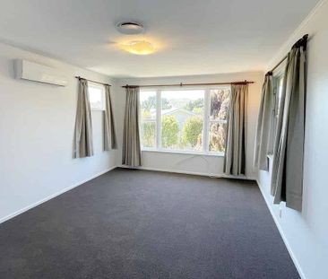 Sunny 4 Bedroom Family Home-Double Glazed - Photo 1