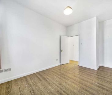 Camberwell Road, London, SE5 - Photo 4