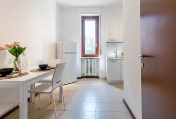 Single room in Via Luciano Zuccoli