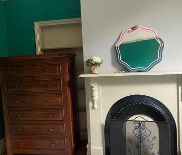 4-bedroom shared house, Margaret St - Photo 1