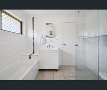 Family-Friendly Corner Block Home with Outdoor Entertaining Area â... - Photo 6