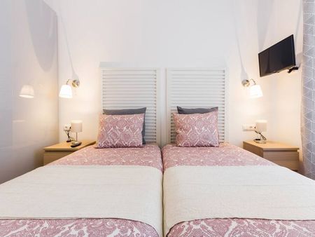 Carrer de la Marina - Photo 5