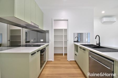 Tranquil Retreat in a Quiet Pocket at the Foothills of Mt Coot-tha - Photo 5