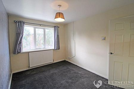 3 bedroom semi-detached house to rent - Photo 2