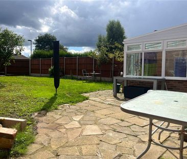 1 bedroom in a house share to rent - Photo 6