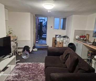 Stratford Terrace, Leeds - Photo 2