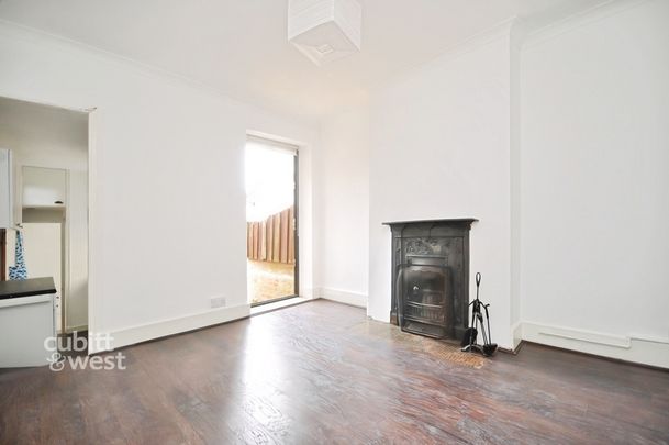 2 bedroom terraced house to rent - Photo 1