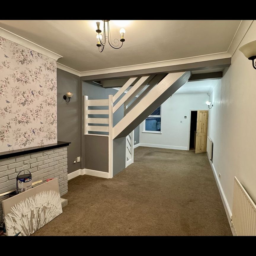 2 Bed Terraced House, Tudor Road, LE3 - Photo 1