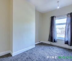 3 BEDROOM House - Terraced - Photo 6