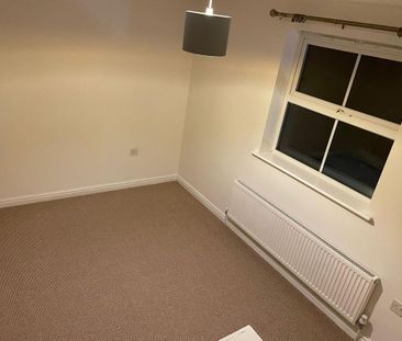 2 bedroom semi-detached house to rent - Photo 2