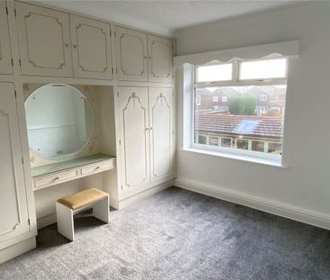 Grasmere Road, Dewsbury, West Yorkshire, WF12 - Photo 2
