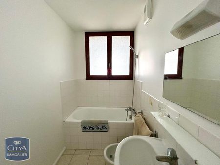 Location Appartement 3 pièces 57m² BOURG EN BRESSE 01000 - Photo 5