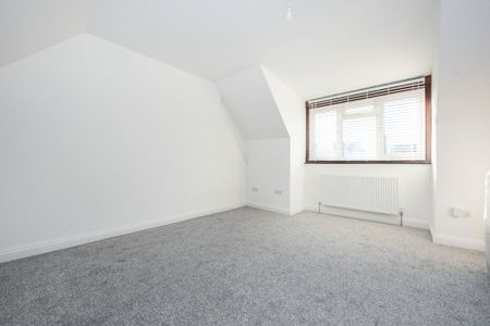 4 bedroom terraced house to rent - Photo 4