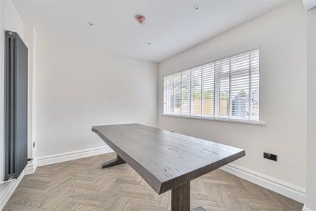 3 bedroom semi-detached house to rent - Photo 4