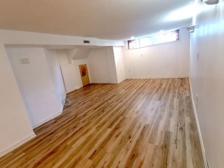 For Lease - 218 Cherrywood Drive Unit# BASEMENT, Newmarket, Ontario - Photo 3