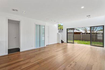 3/28 Macpherson Street, O'Connor ACT 2602 - Townhouse For Rent | Domain - Photo 5