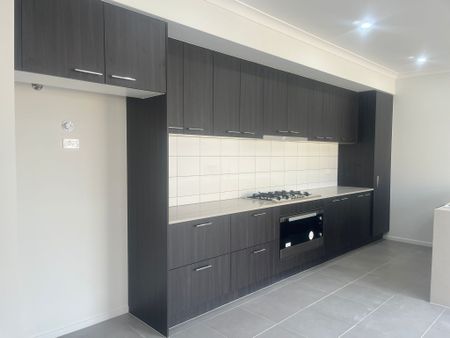 Modern Elegance Awaits in Orchard Estate! - Photo 3