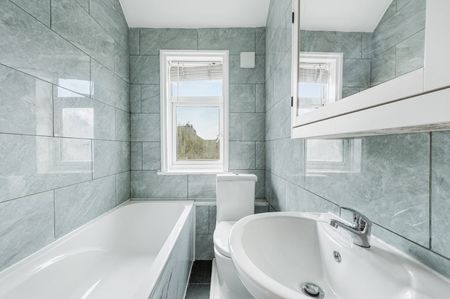 3 Bed Terraced House, Maurice St, W12 - Photo 4