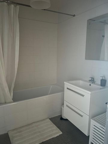 Location Appartement 3 pièces 59m² BORDEAUX 33000 - Photo 5