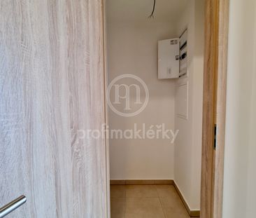 Pronájem bytu 1+kk a garsoniéry 33 m² - Фото 4