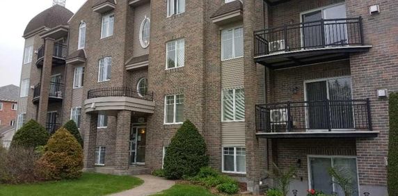 Logement 3.5 à louer - Photo 2
