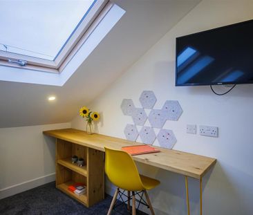 5 bedroom terraced house to rent - Photo 4