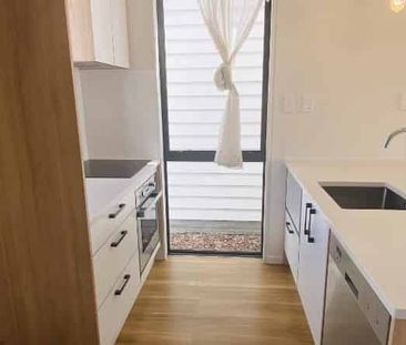 2 Bedroom House for Rent - Photo 2