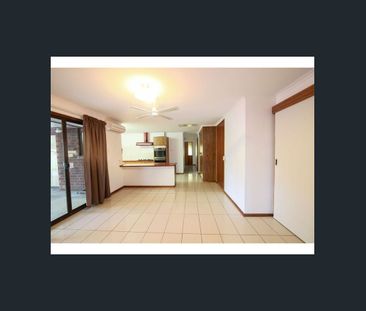 GREAT LOCATION - PERIODIC LEASE ONLY!! -Inspection by appointment only - Photo 4