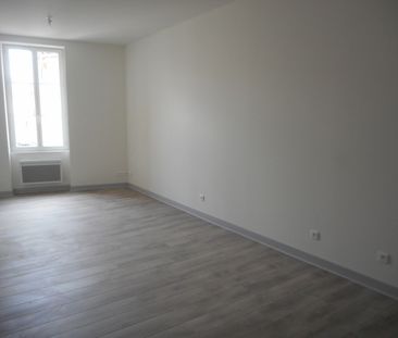 Location Appartement 4 pièces 69m² AGEN 47000 - Photo 5