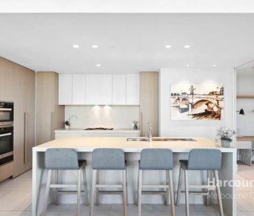 Exclusive City Retreat: Furnished Luxury! - Photo 4