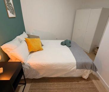 Room in a shared 5-bedroom apartment for rent in Universidad, all bills included - Foto 4
