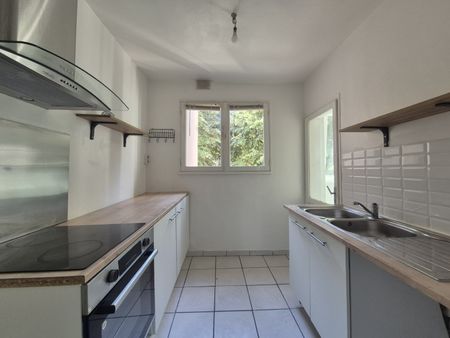 Location Appartement 3 pièces 65m² VILLENEUVE D ASCQ 59491 - Photo 4