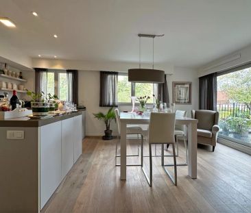 Luxueus appartement op een rustige centrumlocatie te 's Gravenwezel. - Foto 2